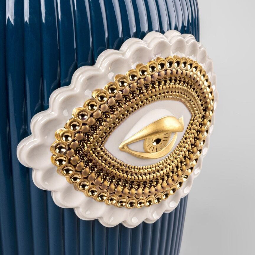 Lover's Eyes Vase