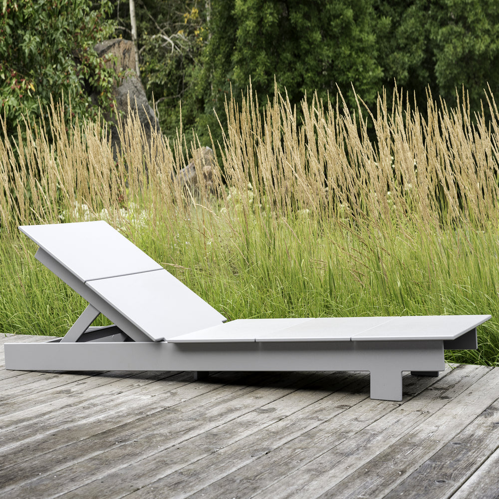 Lollygagger Outdoor Chaise