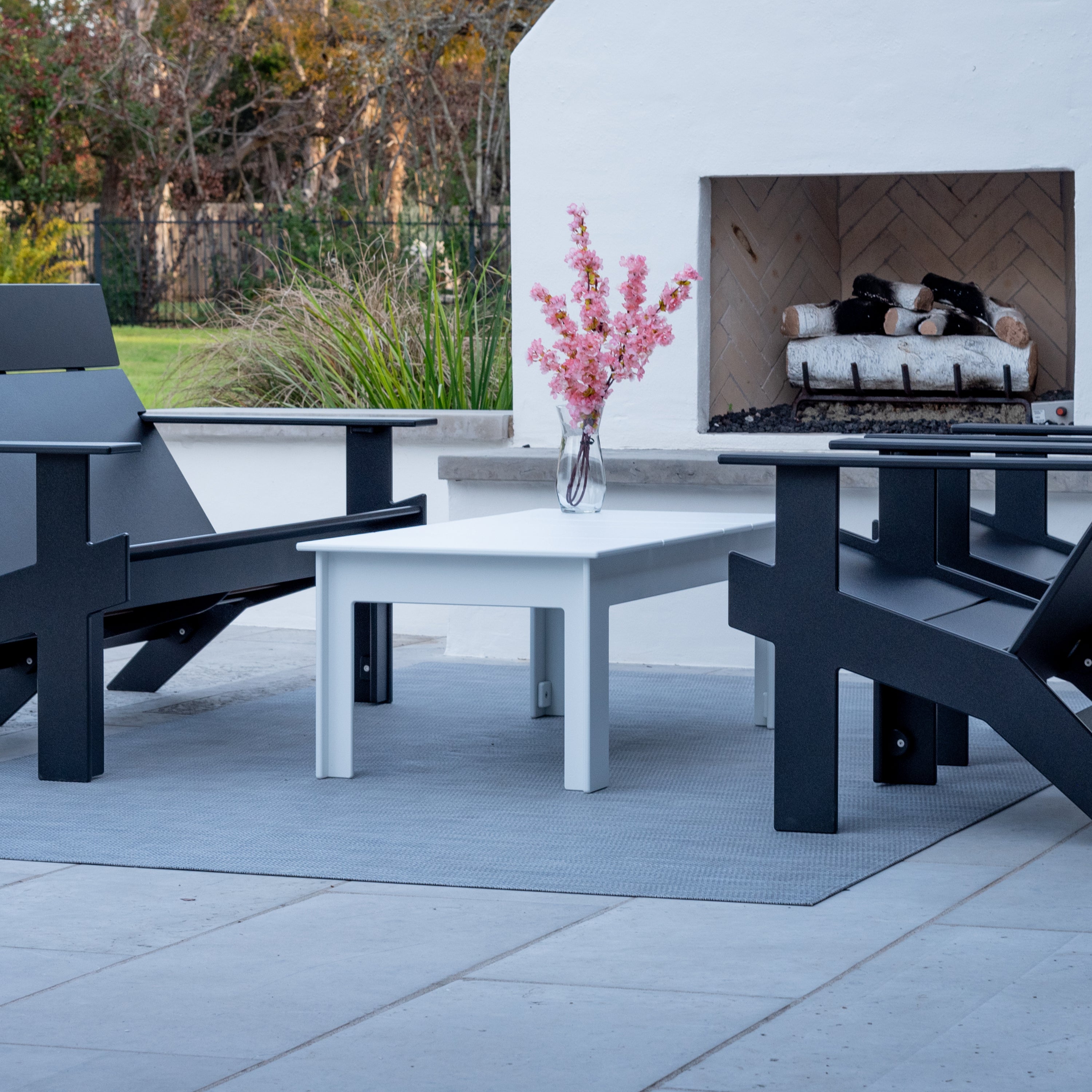 Loll Designs Lollygagger Cocktail Table - Thumbnail 5