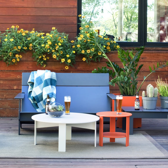 Lollygagger Round Outdoor Cocktail Table