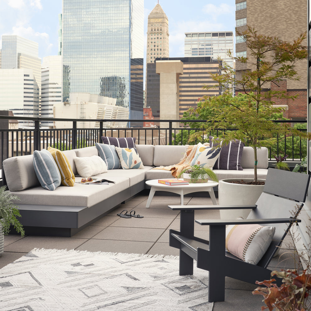Platform One Outdoor Lounge