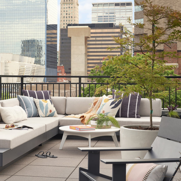 Satellite Round Outdoor Cocktail Table