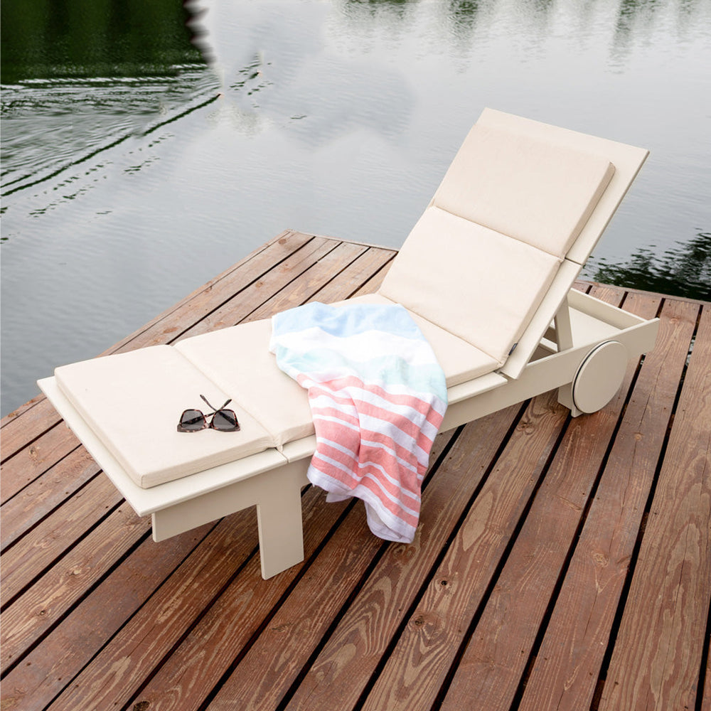 Tall Lollygagger Outdoor Chaise