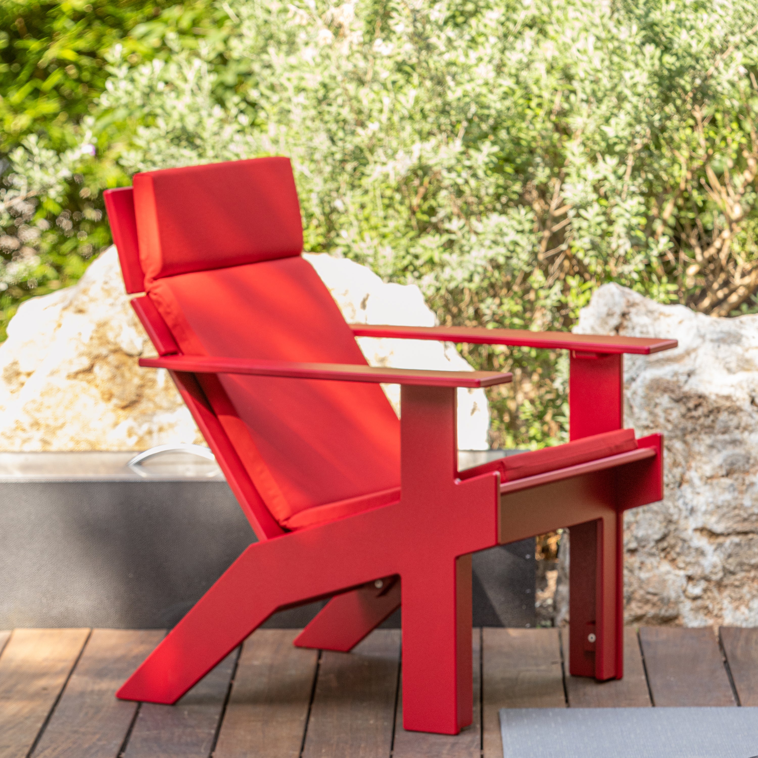Loll Designs Tall Lollygagger Outdoor Lounge Chair - 2Modern
