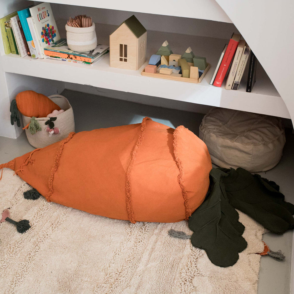 Cathy The Carrot Pouf