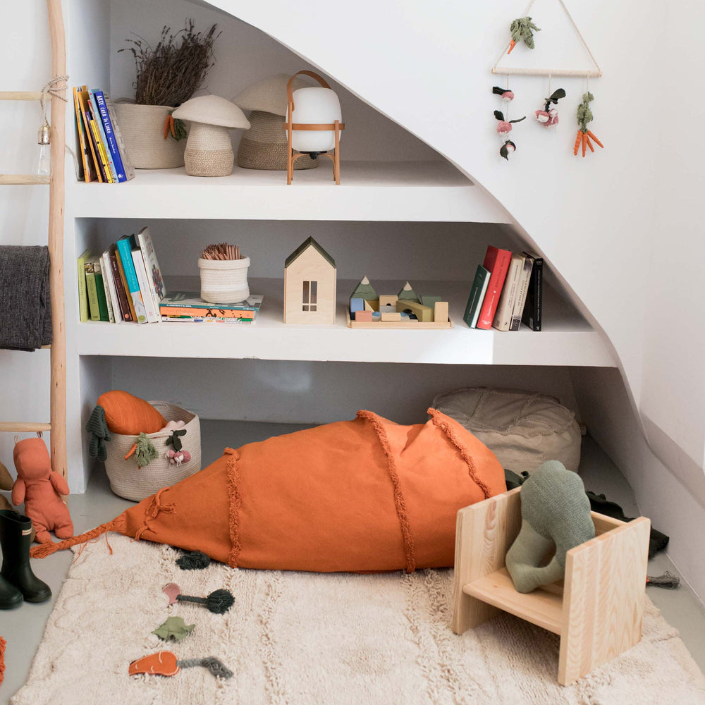 Cathy The Carrot Pouf