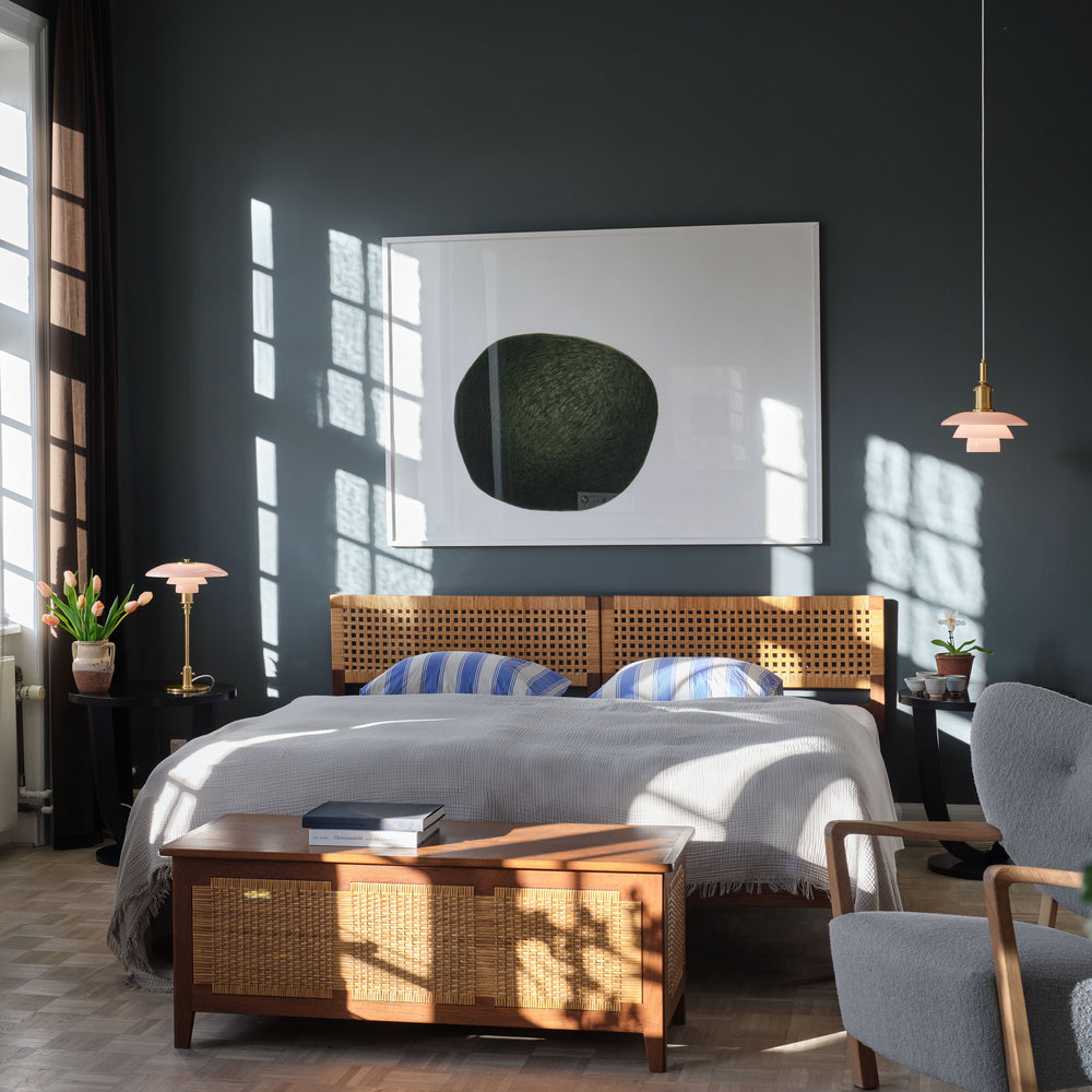 PH 3/2 Glass Table Lamp