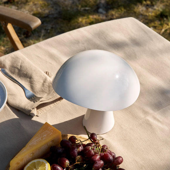 Rumee 220 Portable Table Lamp