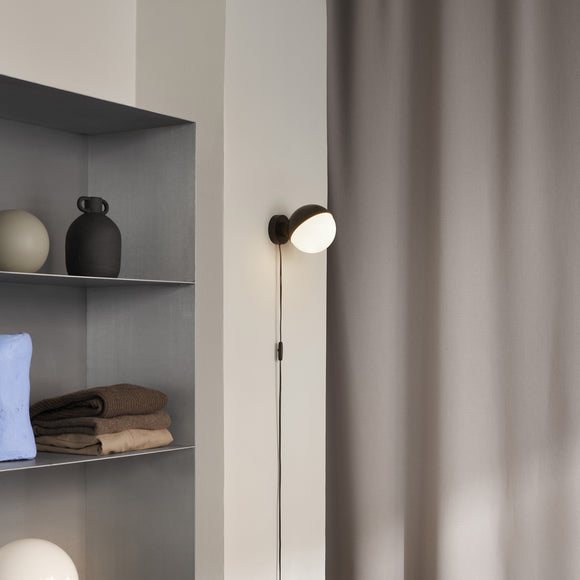 VL Studio Wall Sconce