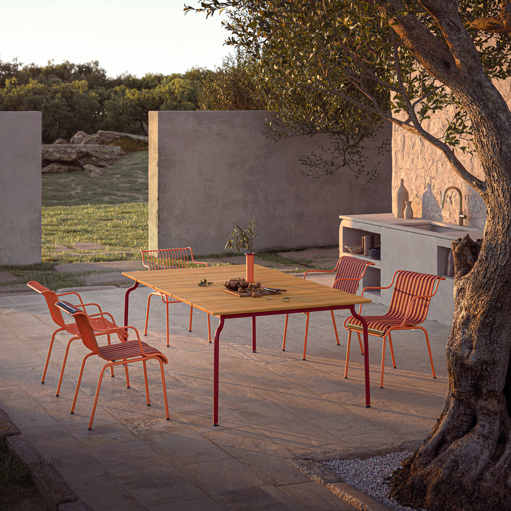 South Outdoor Stackable Armchair