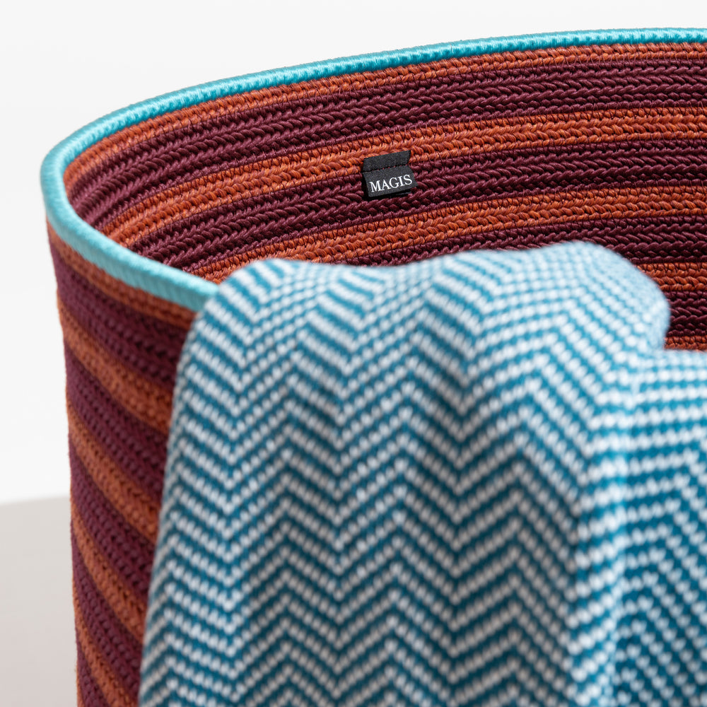 South Outdoor Basket