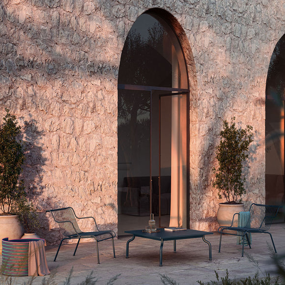 South Outdoor Steel Coffee Table