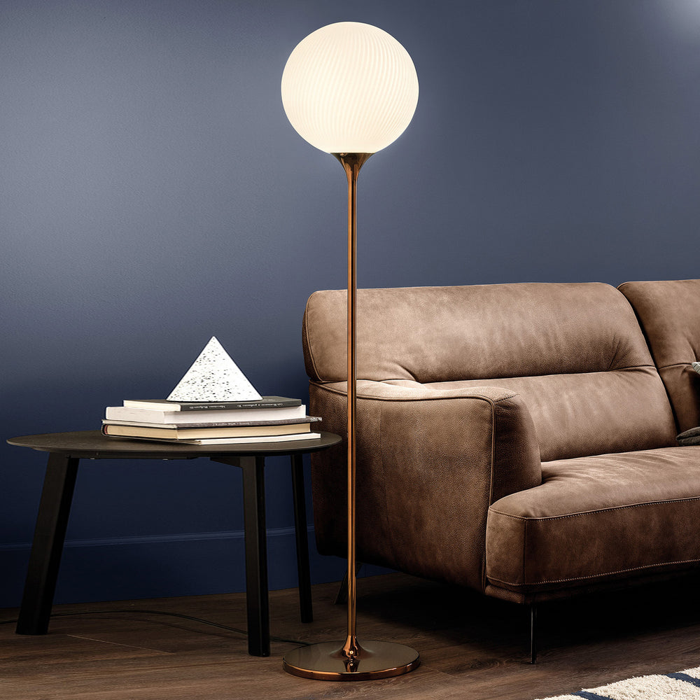 Tee Floor Lamp