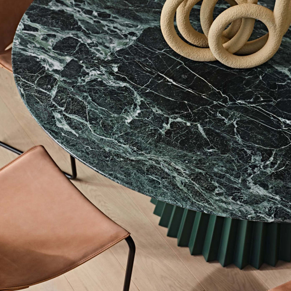 Plisse Round Dining Table