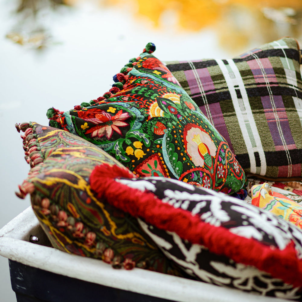 Rosa Mundi Pillow