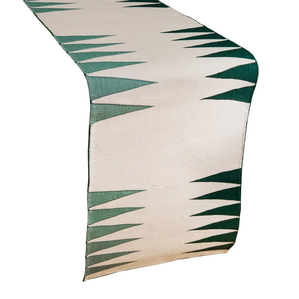 Backgammon Linen Runner