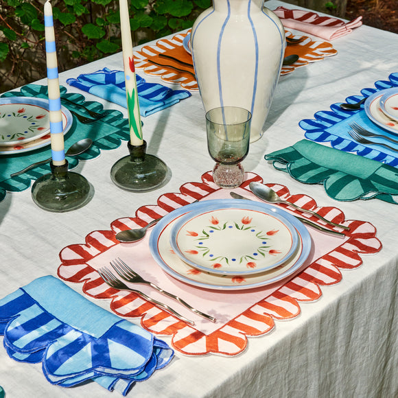 Jardin Embroidered Linen Scalloped Stripe Placemat (Set of 4)