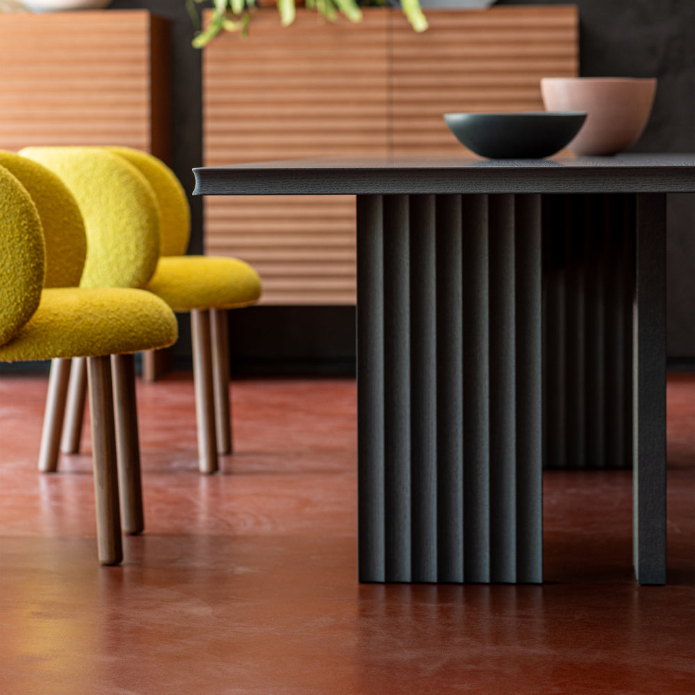 Rows Vertical Dining Table