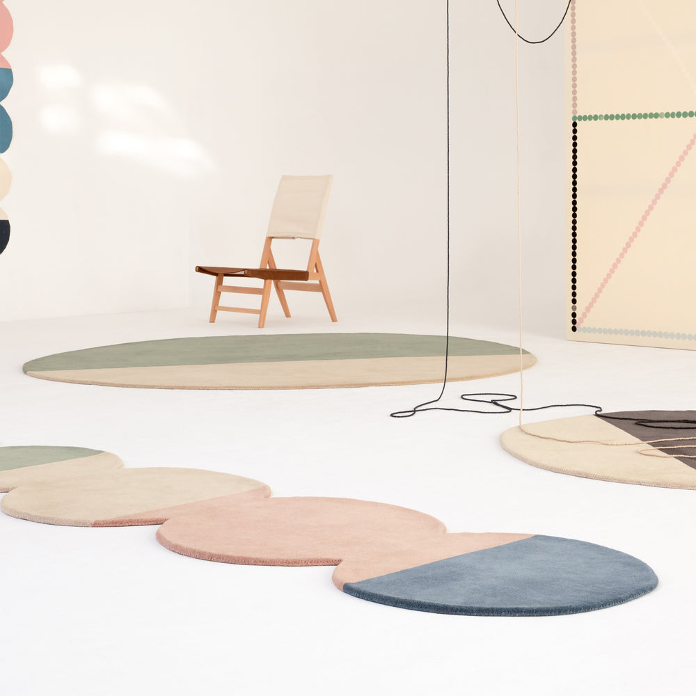 Pearl Round Rug