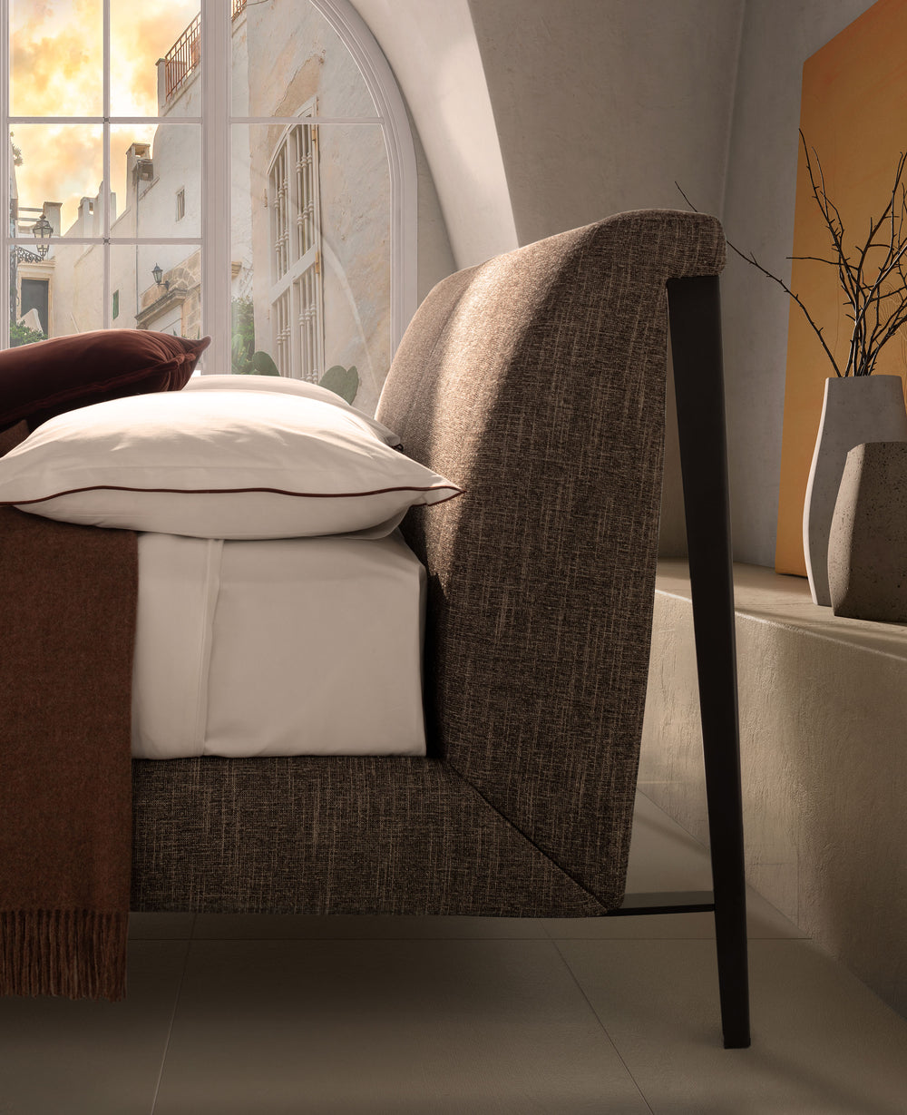 Diamante Bed