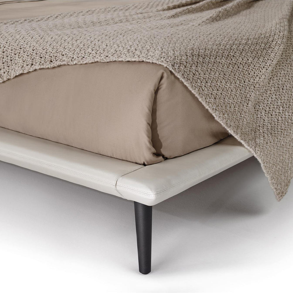 Dolce Vita Bed