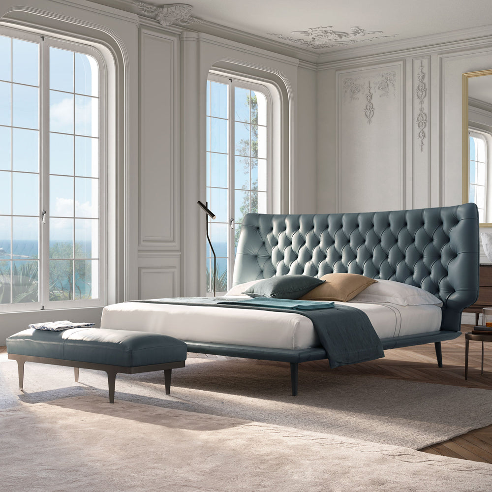 Dolce Vita Bed