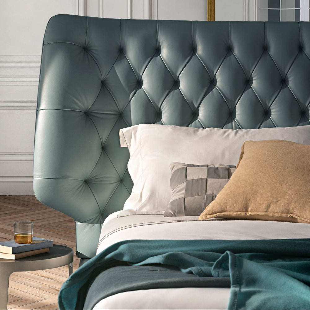 Dolce Vita Bed