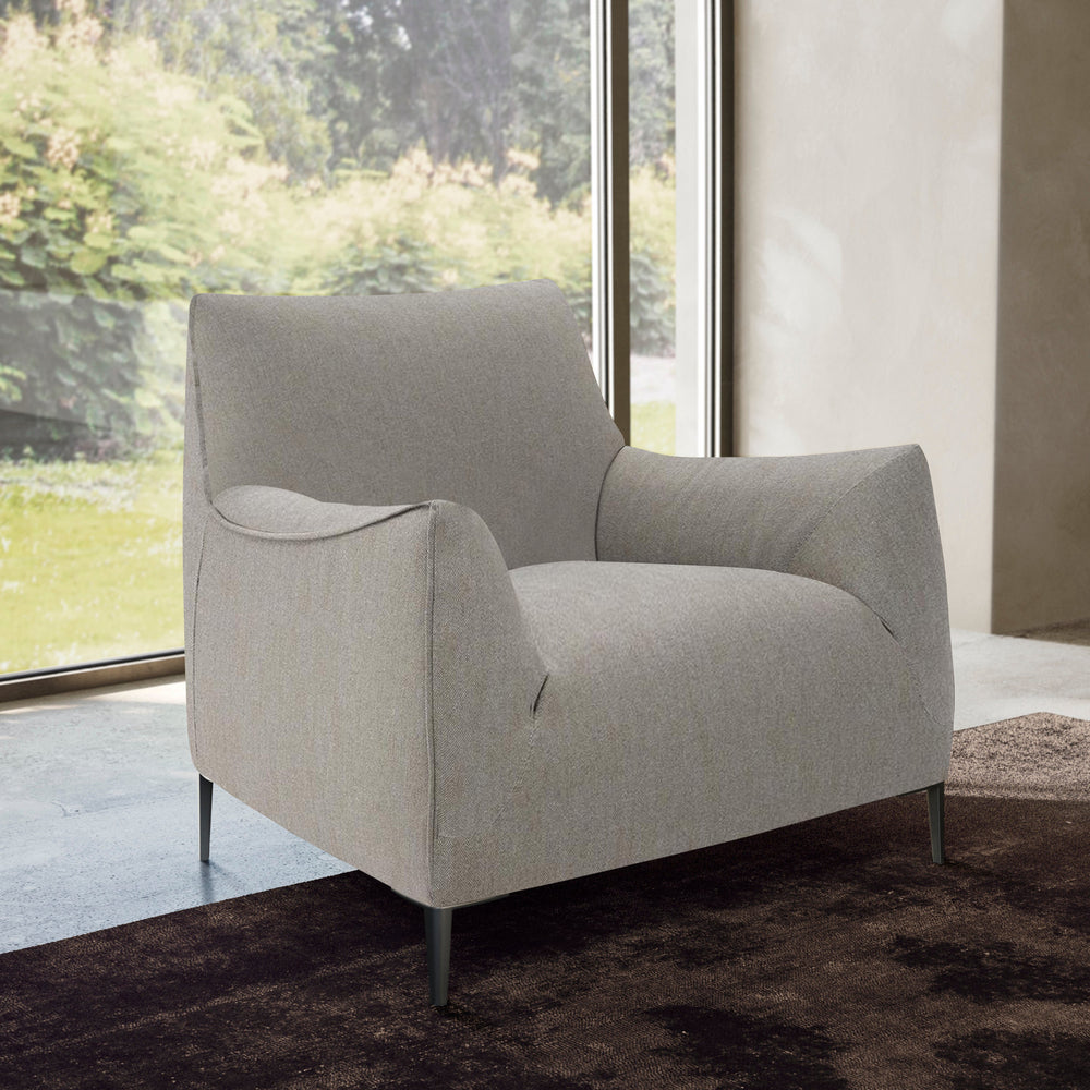 Dolly Lounge Chair