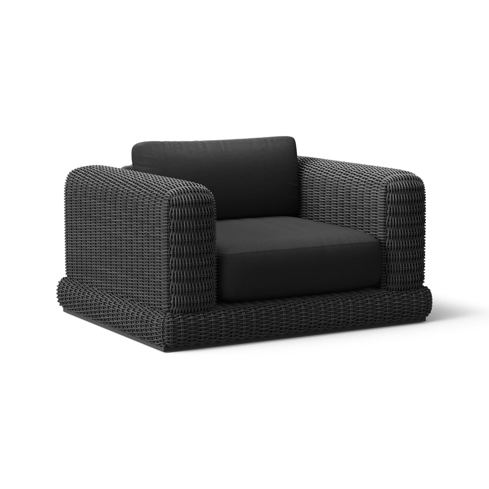 Roundabout Outdoor Lounge Chair