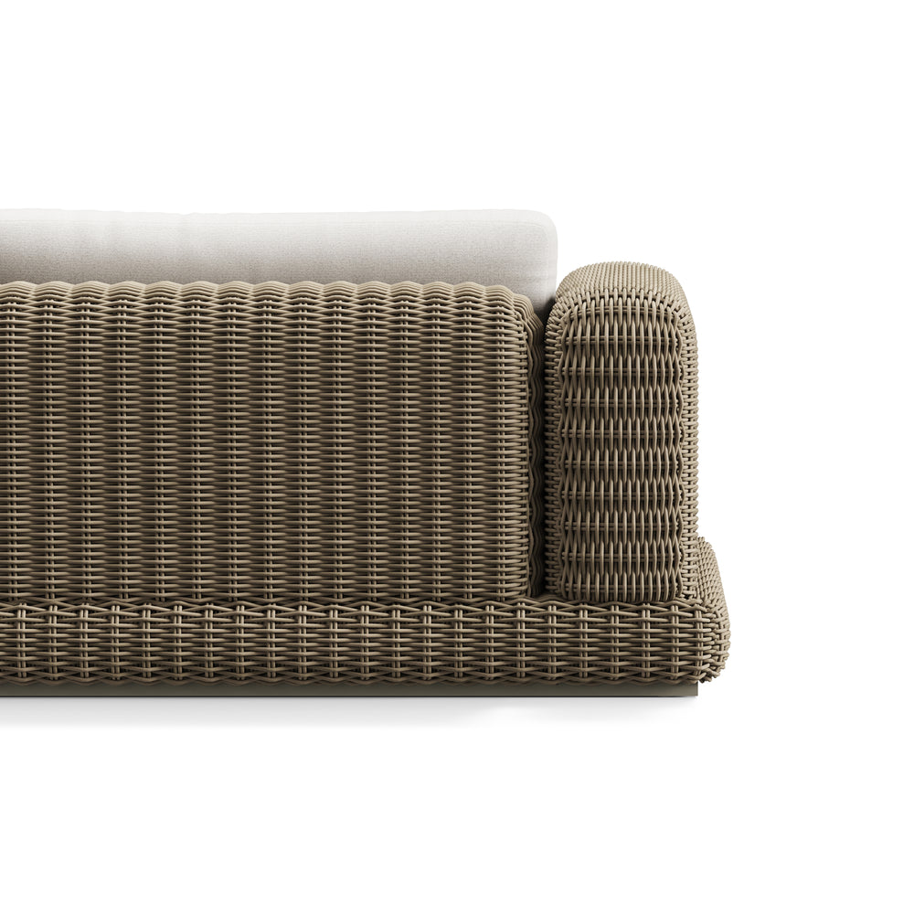 Roundabout Outdoor Lounge Chair