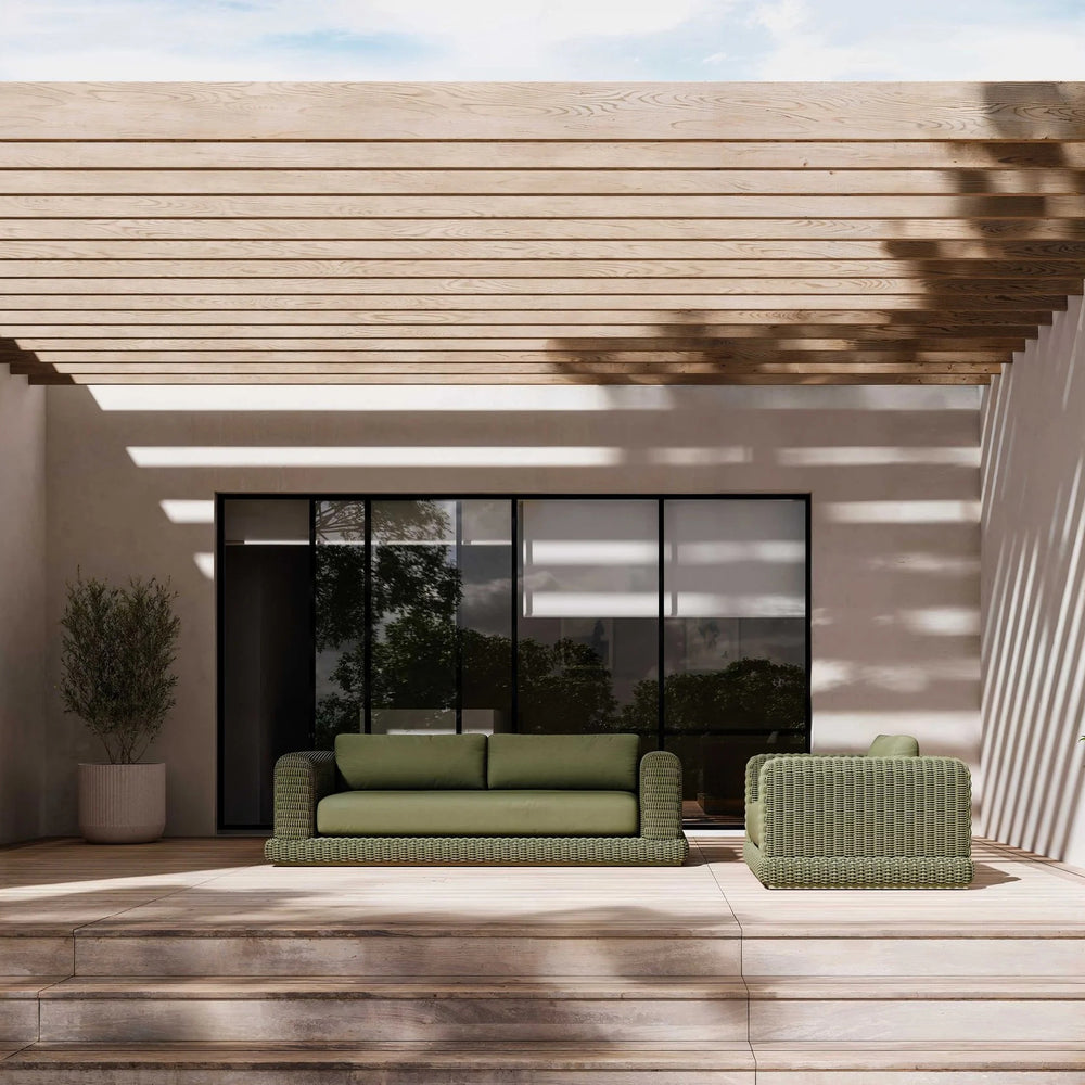 Roundabout Outdoor Lounge Chair