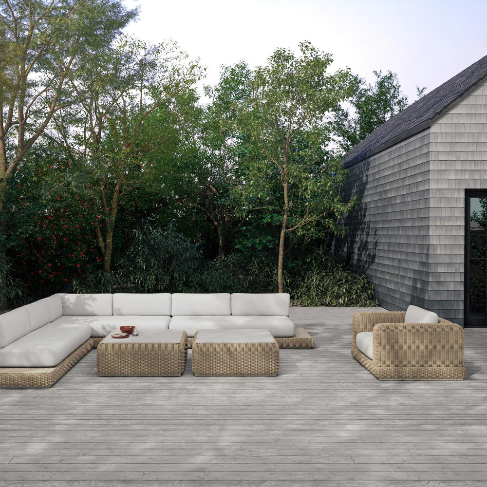 Roundabout Outdoor Lounge Chair