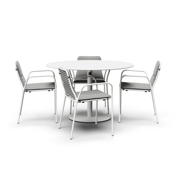 XY Outdoor Dining Set with Armchairs