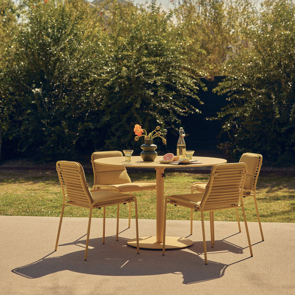 XY Outdoor Dining Set