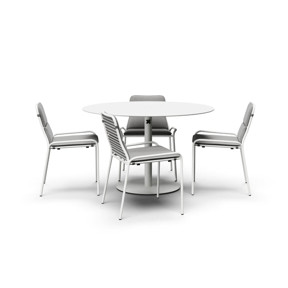 XY Outdoor Dining Set with Side Chairs