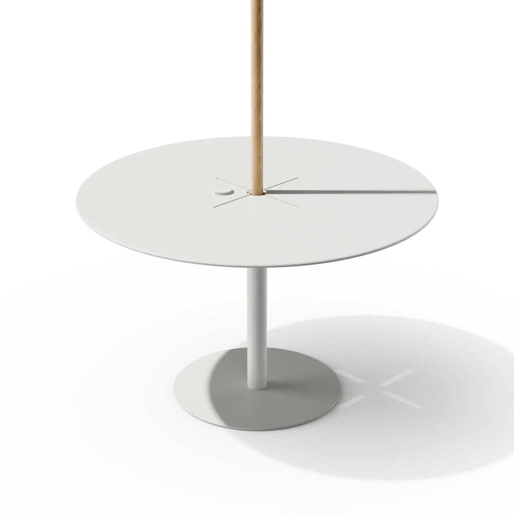 XY Outdoor Round Dining Table