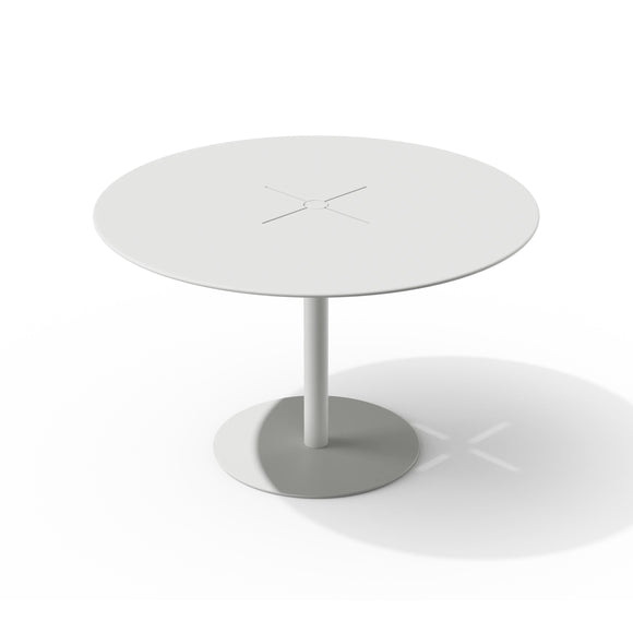 XY Outdoor Round Dining Table