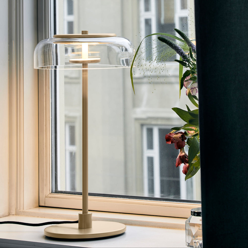 Blossi LED Table Lamp