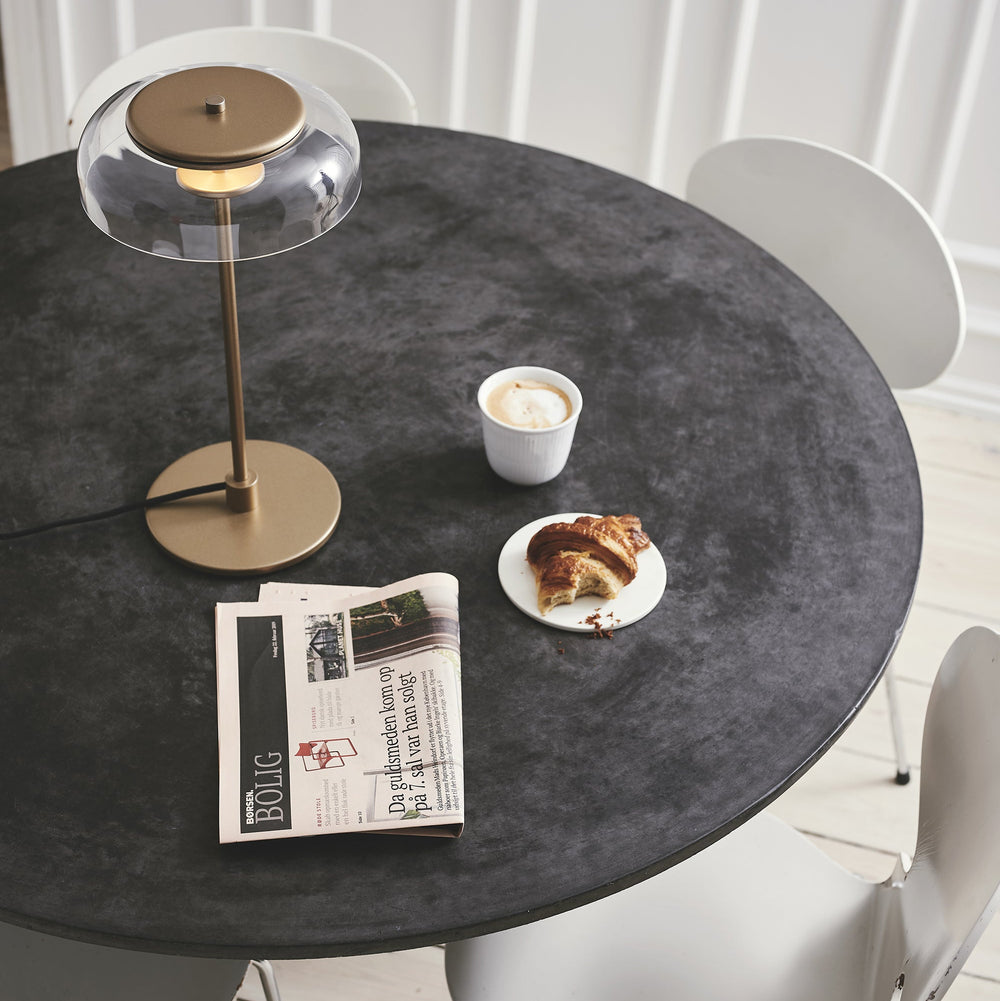 Blossi LED Table Lamp