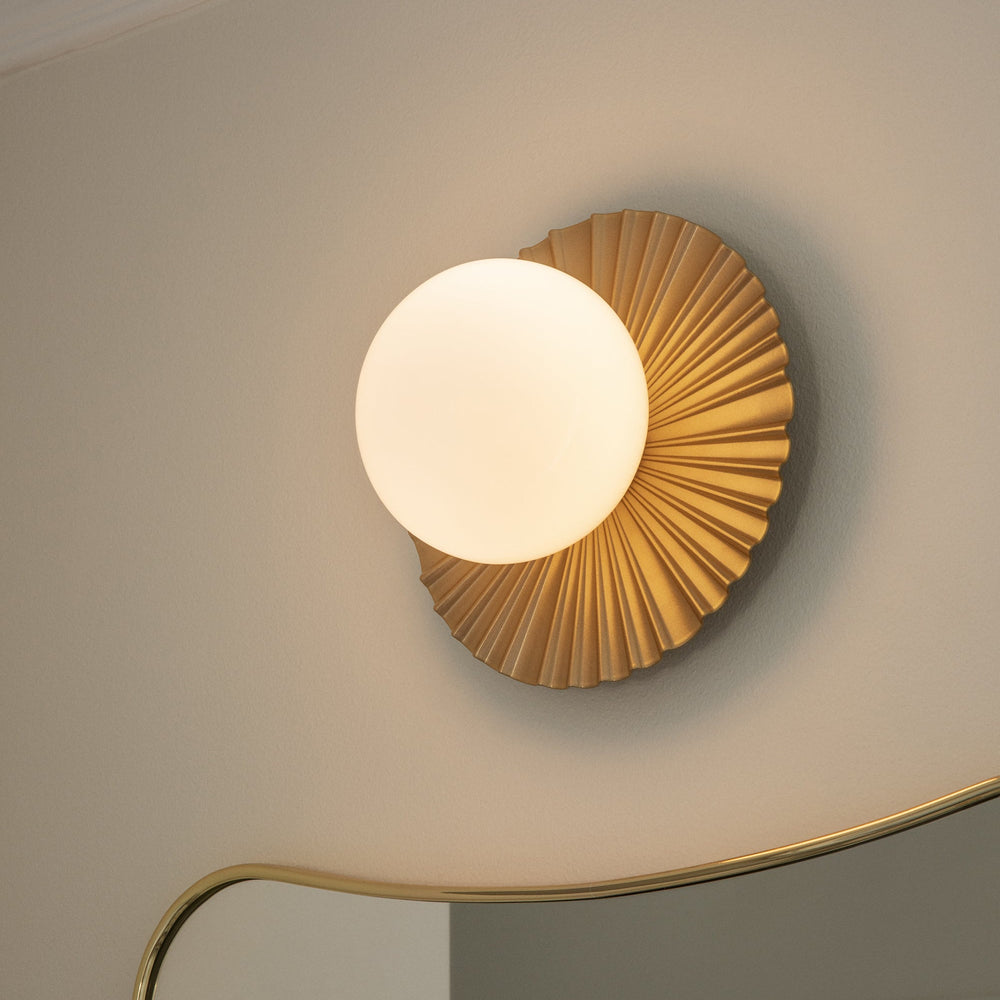 Liila Muuse Wall/Ceiling Light