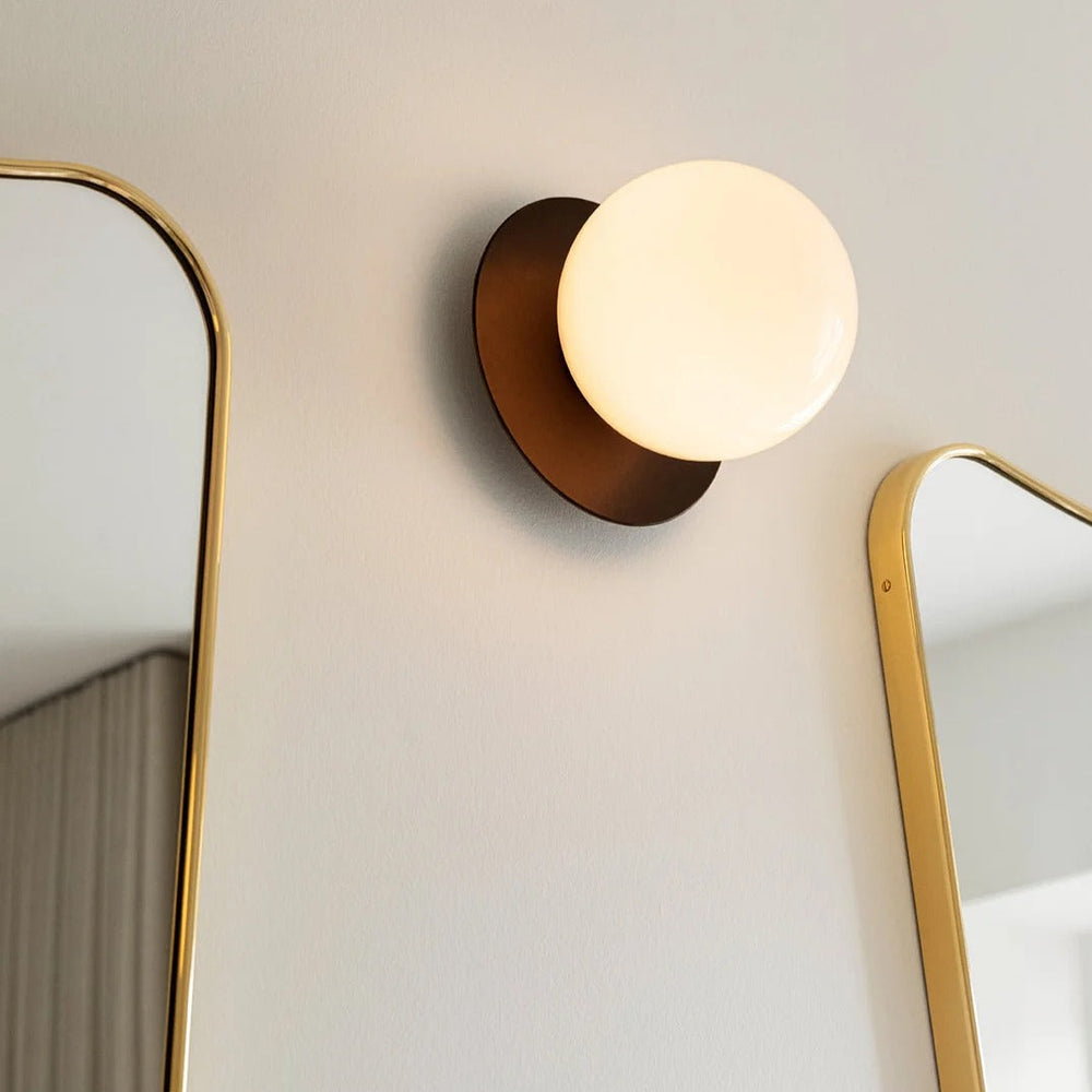 Liila Wall/Ceiling Light
