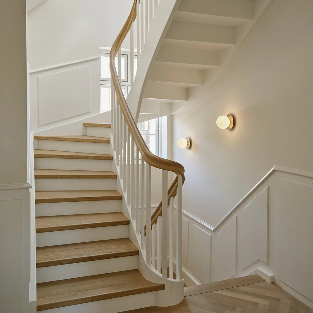Liila Wall/Ceiling Light