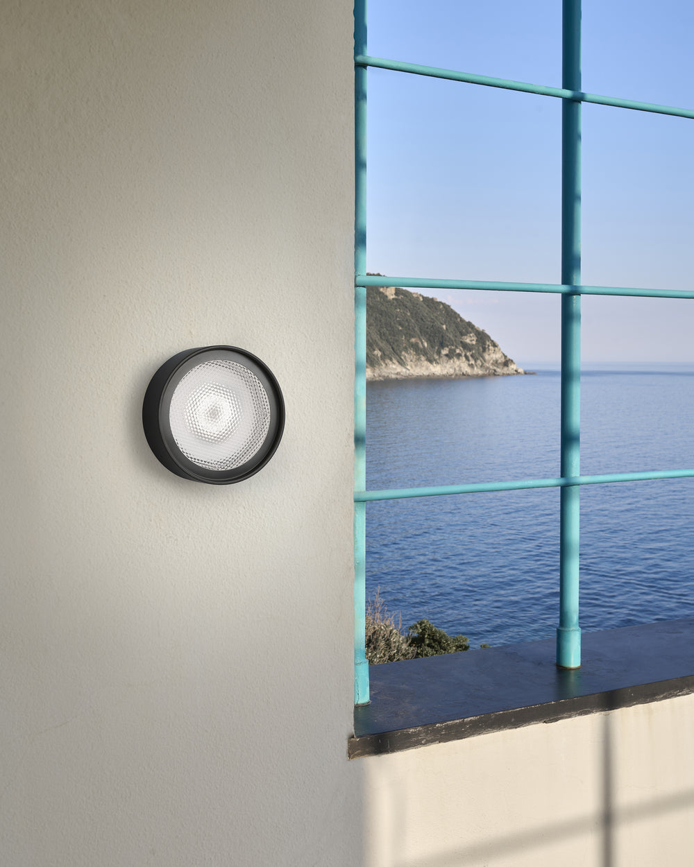 Berlin Outdoor Wall Sconce