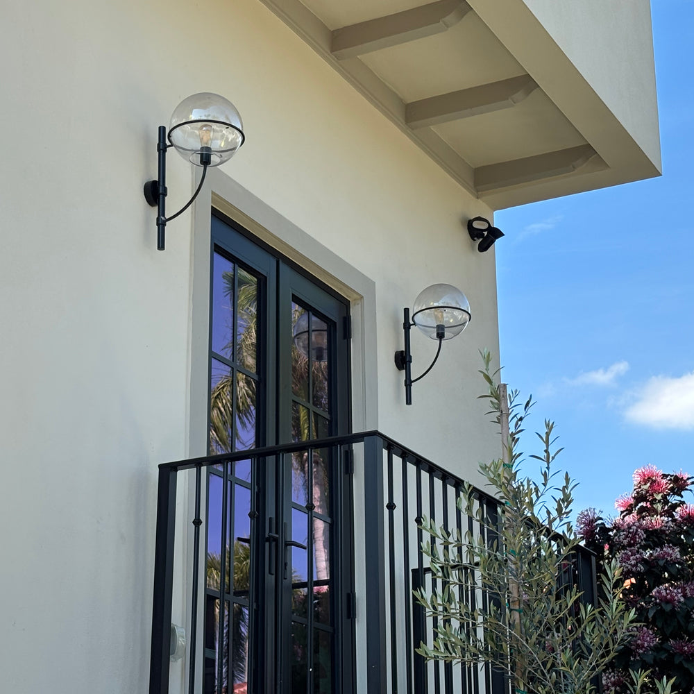 Lyndon Wall Light