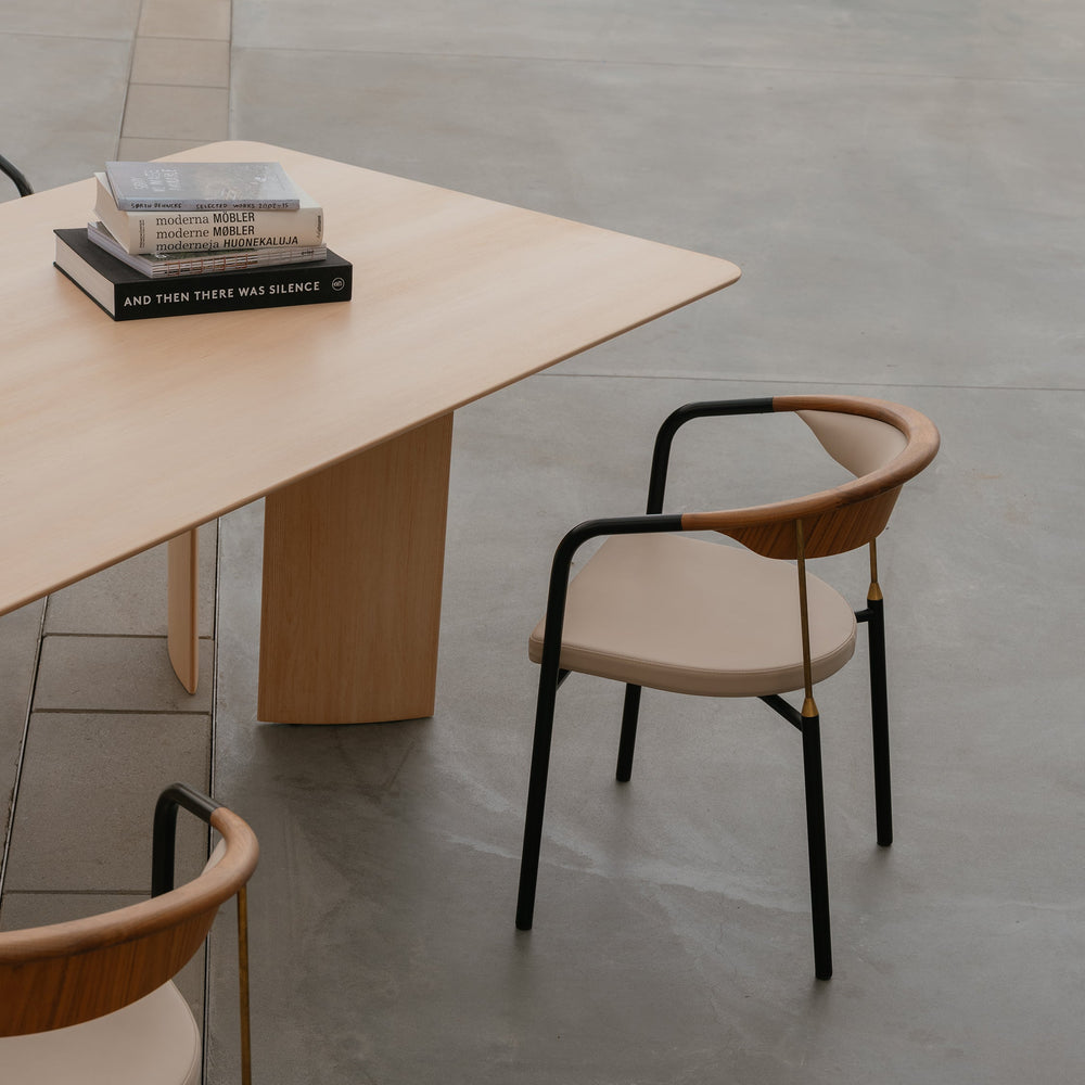 Wing Rectangle Dining Table