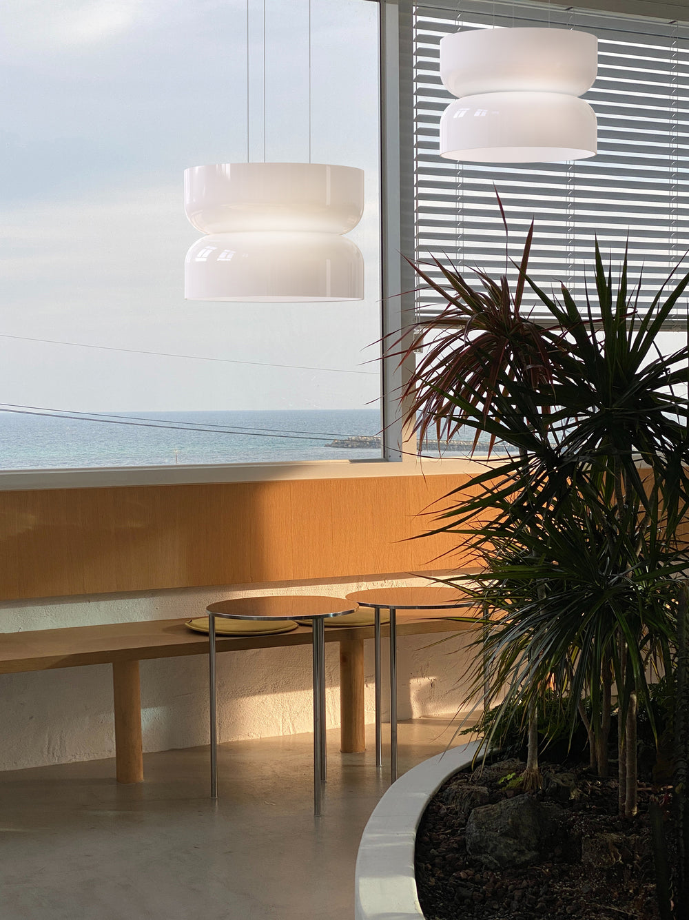 Totem Down/Up Light Pendant Light