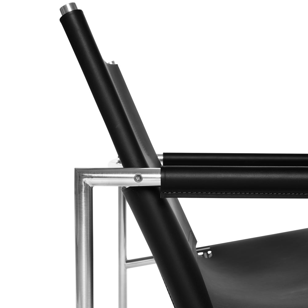 SZ02 Lounge Armchair