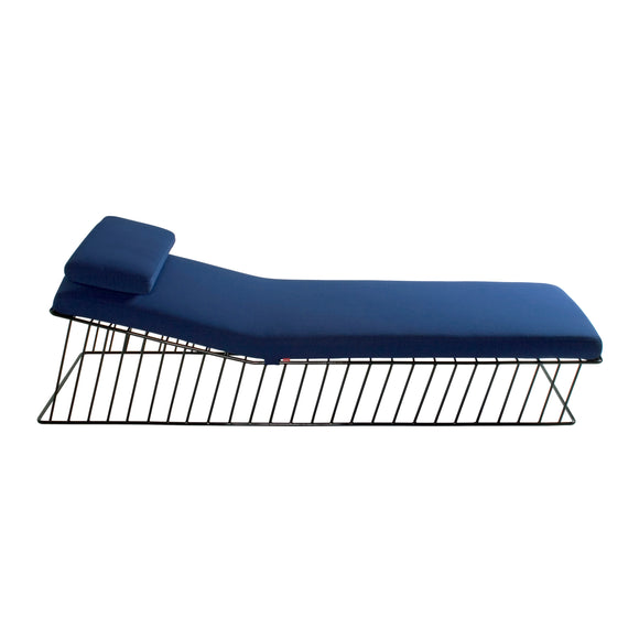 Wired Italic Outdoor Chaise