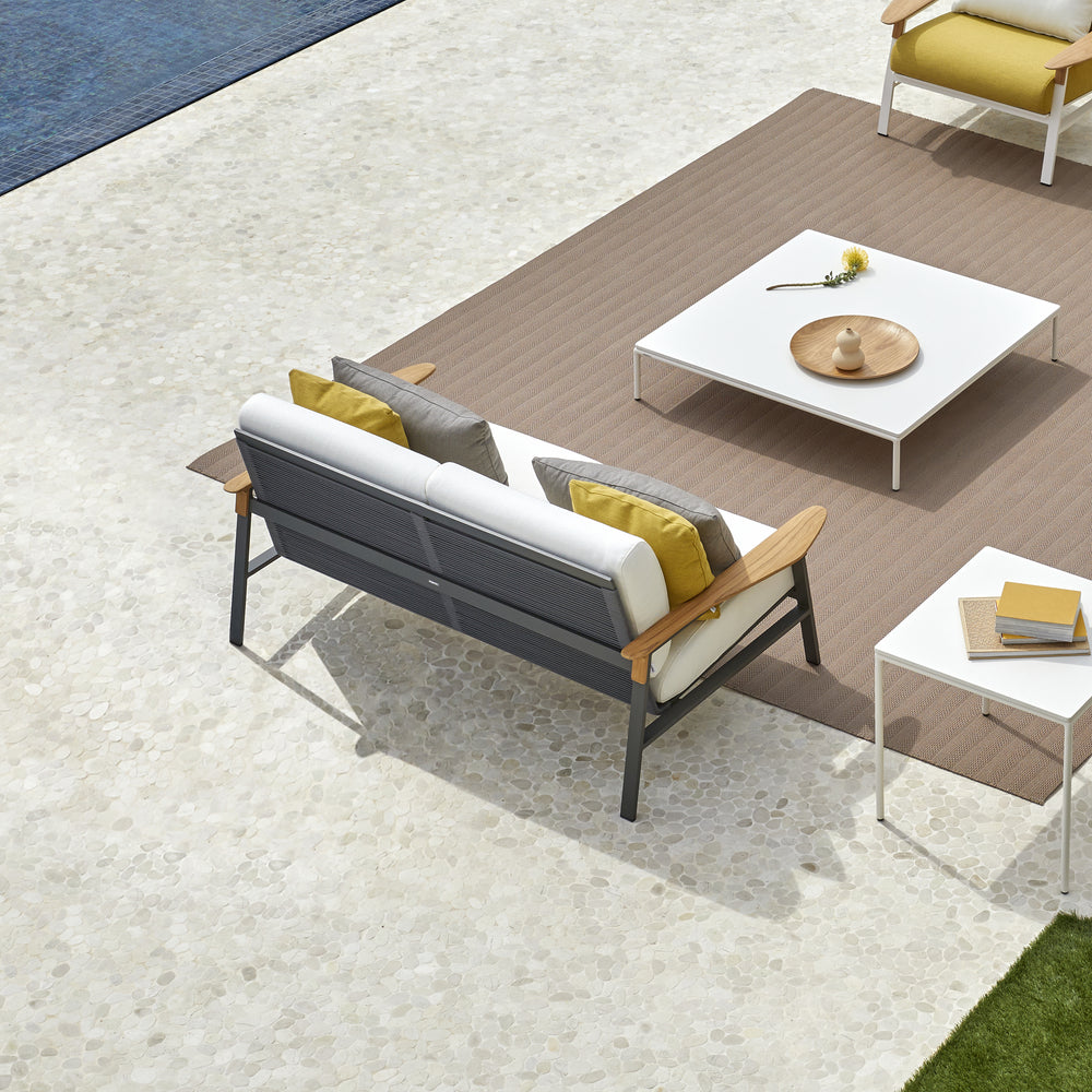 City 2-Seater Outdoor Sofa
