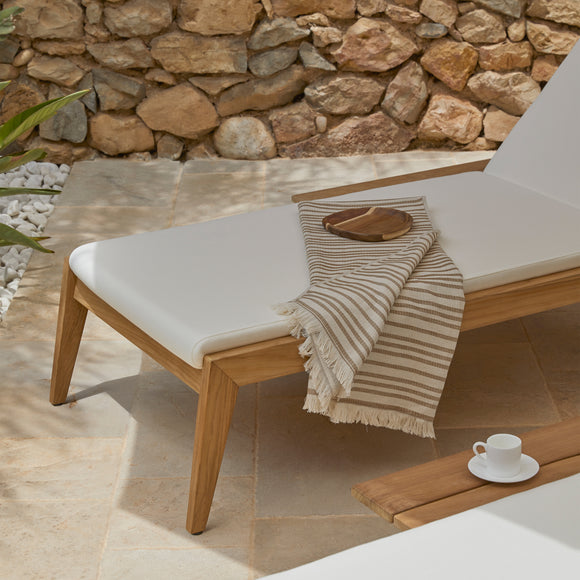Paralel Outdoor Chaise Lounge